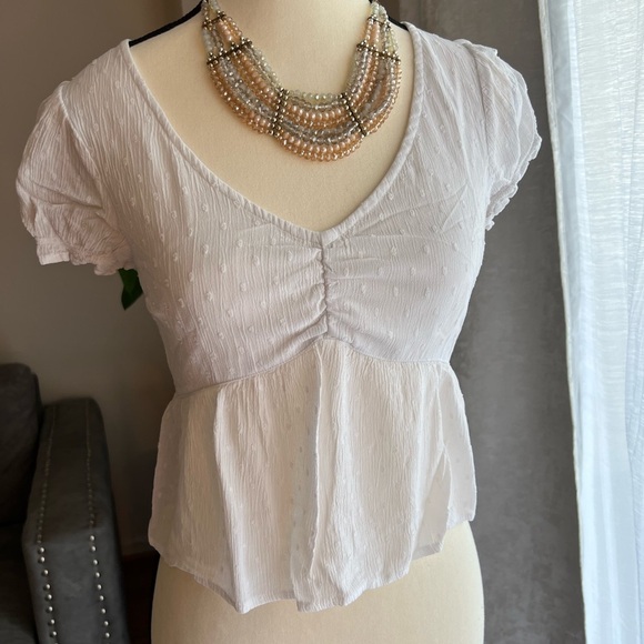 💥💥Hollister White Flutter Sleeve Peplum Blouse💥💥 - Picture 6 of 8